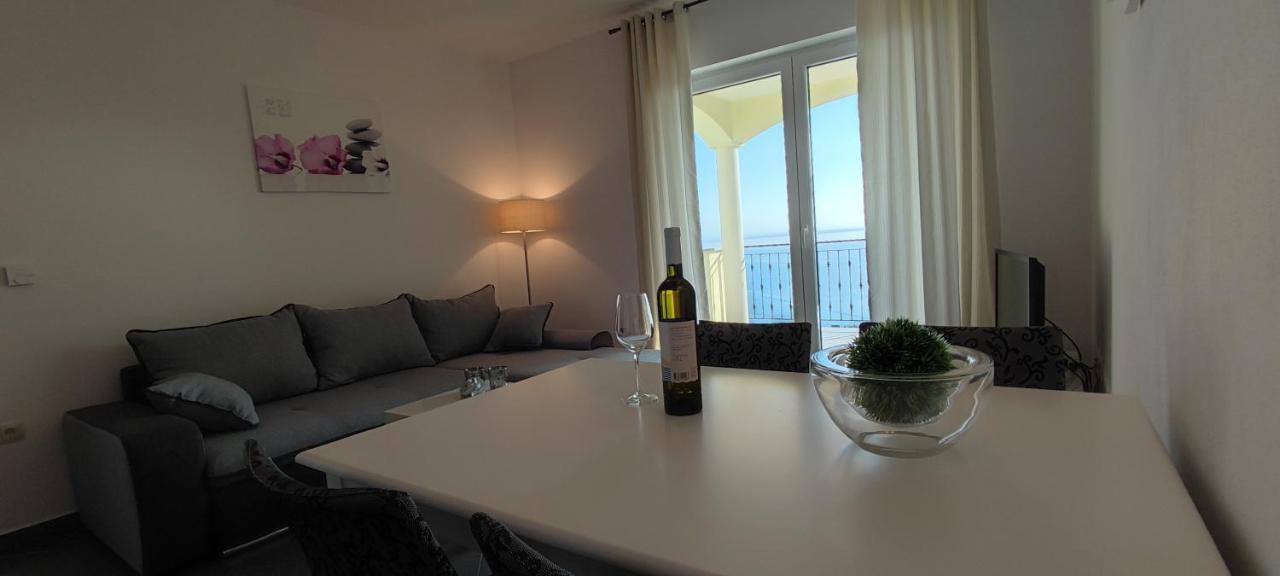 Kyra Apartment Lovran